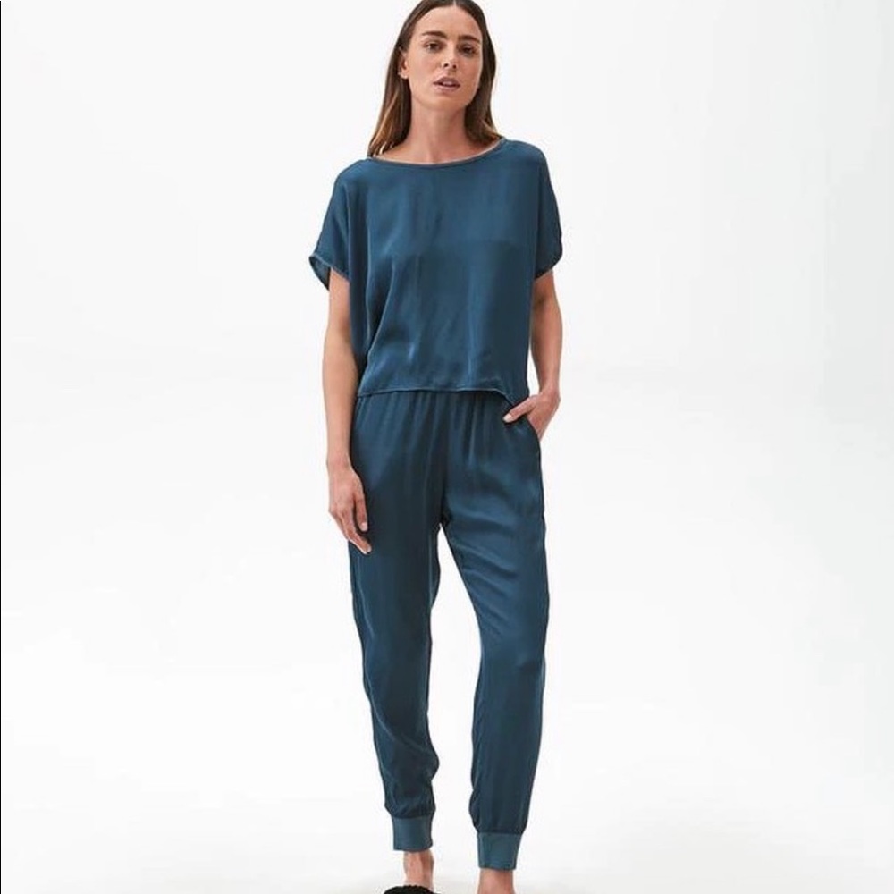 Michael stars teal loungewear top